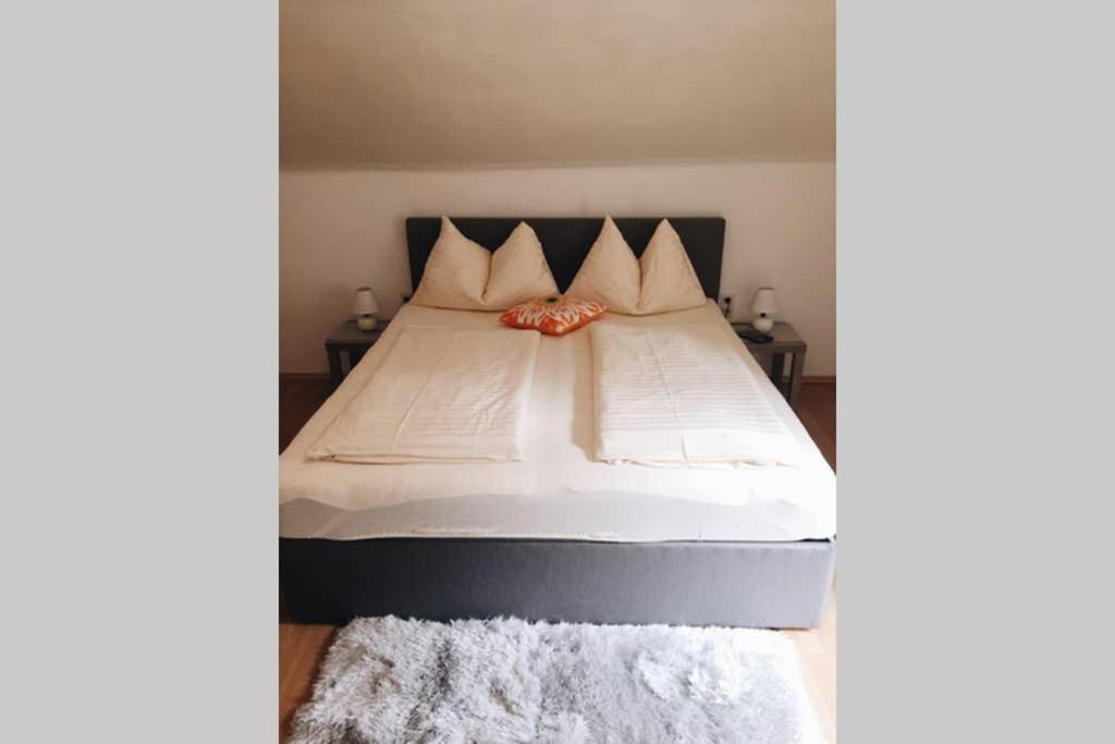 Gemuetliches Ferienhaus Am Waldrand เทรอโพลาค ภายนอก รูปภาพ
